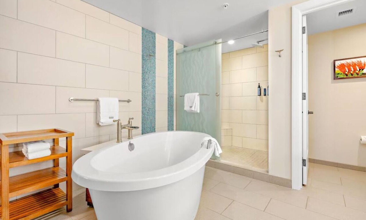 Historic Lahaina Front Street Resort | Westin Nanea Ocean Villas: Ka'anapali 2-bedroom resort in relaxing Lahaina