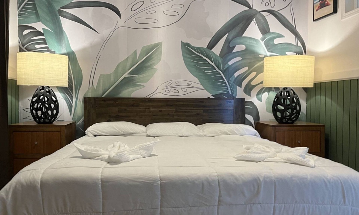 Hilo Hotel | Wild Ginger Hotel