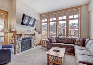 121 m² Condo ∙ 3 bedrooms ∙ 9 guests in Copper Mountain