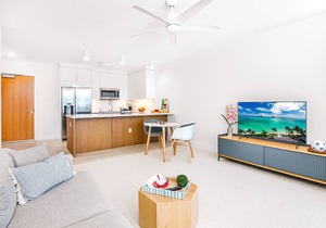 23rd Floor Ala Moana 1bedroom with Parking