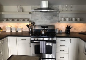 Beachfront, pristine, luxury cottage! in Nantucket