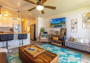 Cozy Oceanfront Condo Whales Pool Beach Access and Central Maalaea Location