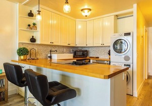 Cozy Oceanfront Condo Whales Pool Beach Access and Central Maalaea Location