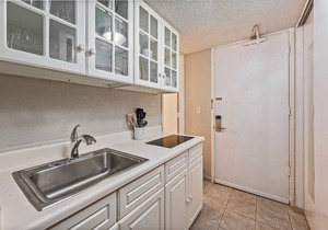 Golf Course & Mountain Views at the Island Colony Amazing Building Amenities