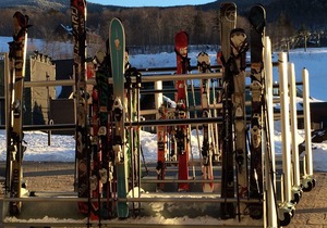 Luxury Studio Available Ski in -ski out Village Plaza & Spruce Peak View in Stowe