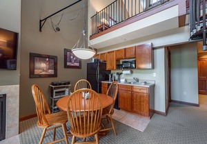 Suites at Silver Tree: B203 One Bedroom & Loft Lake View in Oakland