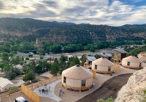 Yurt Overlook #6 w/stargazing near Zion & Bryce in Orderville