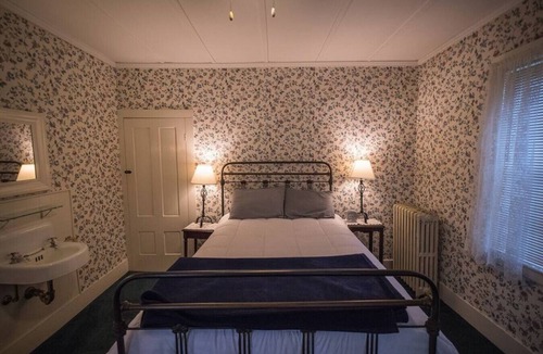 North Conway Hotel | 1785 Boutique Hotel · The 1785 Award Winning Inn, Amazing Views, Pool