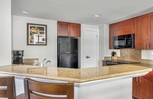 Waikiki Resort | 2-bedroom Suite at Hilton Lagoon Towers located by Waikiki Beach