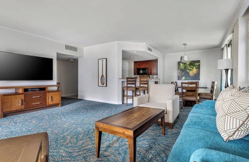 Waikiki Resort | 2-bedroom Suite at Hilton Lagoon Towers located by Waikiki Beach