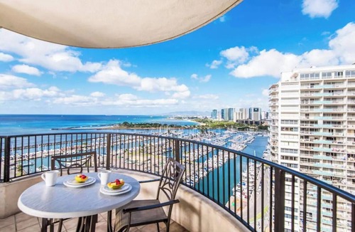 Waikiki Resort | 2-bedroom Suite at Hilton Lagoon Towers located by Waikiki Beach