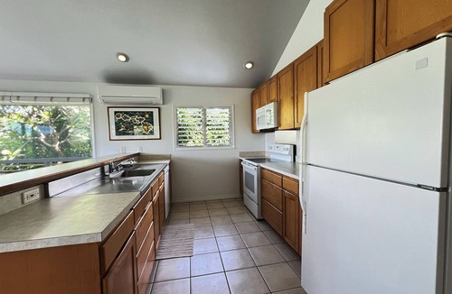 Poipu House | 2BD/2BA Poipu Beach House with AC Walk to Brennecke's and Poipu Beach Park