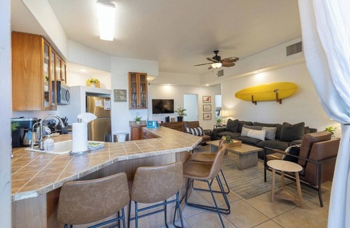 Kahaluu Bay Condo | 3-Bedroom Beach Condo, Infinity Pool & Spa.Sunsets