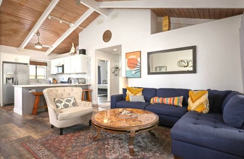 Kailua-Kona House | 3 Min Downtown, 5 Min Beach, Balcony Ocean View, HI9