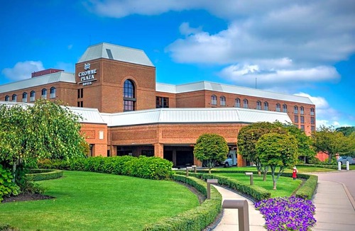 Warwick Hotel | 3-Star Hotel ∙ Crowne Plaza Providence-Warwick (Airport), an IHG Hotel