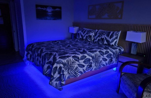 Hanamaulu Resort | 4 Star Beach Front Luxury Resort, Lanai Ocean View, 1 minute walk to the beach