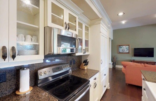 Poipu Villa | 4BR I Elegant Poolside Penthouse l Private Elevator