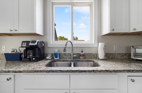 Eastward Look House | 6 Bedroom, A/C, Walk to Beach, Recently Updated
