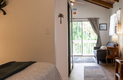 Lanikai House | 60 second walk to Lanikai Beach. 2 Bedrooms w/AC