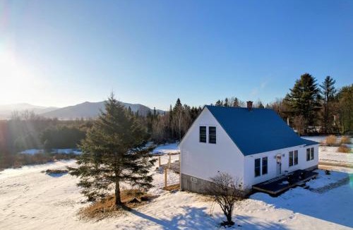 Whitefield House | 64J Stunning sunsets, just 20 mins to Bretton Woods. Hot Tub, Foosball, AC, dog friendly!
