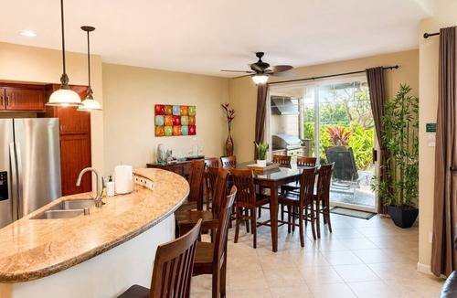 Waikoloa House | 8 Seat Minivan | Hilton Pass | BBQ | Sleeps 8 | M4