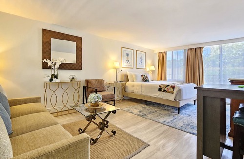 Diamond Head - Kapahulu - St. Louis Apartment | A Gem of a Studio at The Diamond Head Beach Hotel
