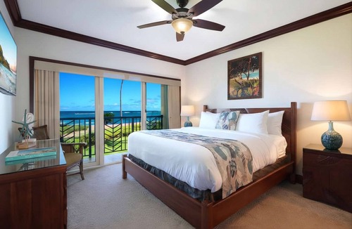 Wailua Condo | A206 - Oceanfront Luxury Comfort with Ocean Views in Every Room AC, Pool, & Spa