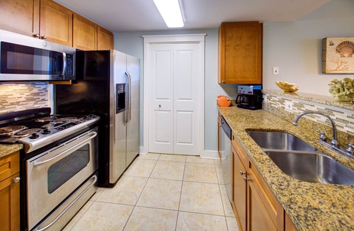 Fort Walton Beach Condo | A305 Waterscape, Gulf Views; 2 K's, Bunks, Bch Service! Wonderful for Snowbirds!