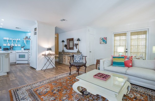 Bahama Village House | ABSOLUTE KEY WEST in the Truman Annex >Charming home with a European flair!