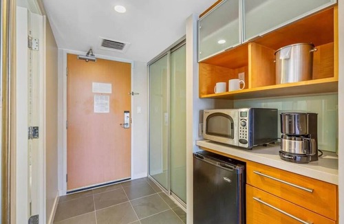 Ala Moana Apartment | Ala Moana Beautiful Ocean View Studio 2324