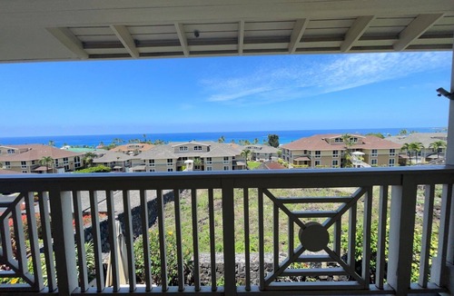 Historic Kailua Village House | Alii Cove J-4 - Beautiful upgraded Townhome at the top of Alii Cove overlooking the ocean.