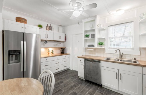 Meadows House | ANCHORS AWAY ~ Cheerful 1 BR, 1 Ba Condo with Private Hot Tub in The Meadows!