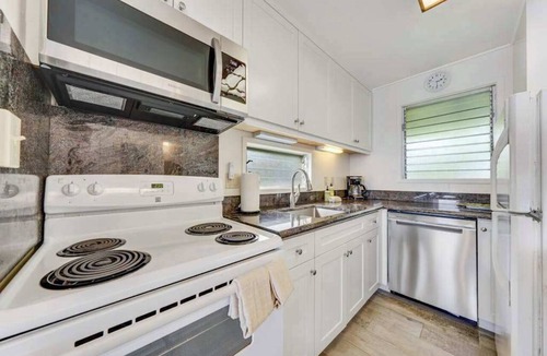 Wailua House Lots Condo | August Sale! Wake to Ocean Views in This Breezy Kapaa Beachfront Studio