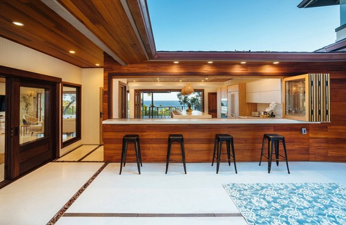 Kahala House | Barefoot Luxury Steps to Beach Diamond Head Kahala Waikiki. SPRING BREAK!