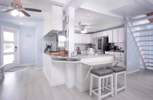 Breezeswept Beach Estates House | Beach Haven 4bed/2bath open water single family