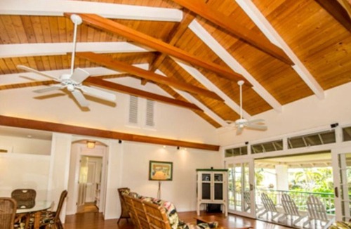 Hanalei House | Beachside Getaway on Hanalei Bay the Island of Kuaui, Hawaii