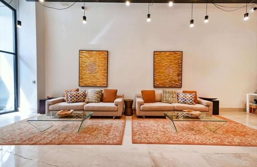 Chinatown Apartment | Beautiful Studio | Washer & Dryer | Theater District by GLS