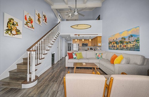 Honokowai Condo | Beautifully Updated Penthouse Condo with Direct Ocean Views
