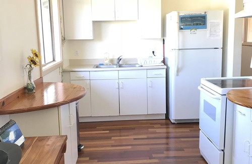 Pupukea House | BEST VALUE AND LOCATION. OPEN MARCH! JUST STEPS 2 SUNSET BEACH/BACKYARDS