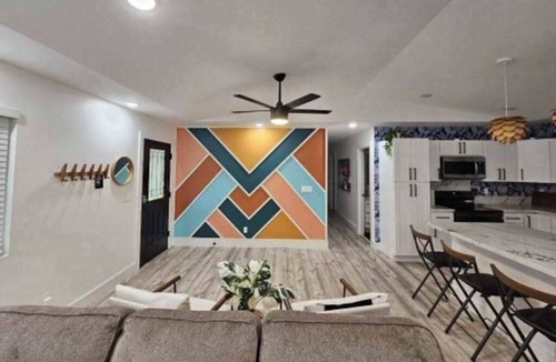 Ainaloa House | Bring the Dog to a Roomy Pahoa Home with Big Yard