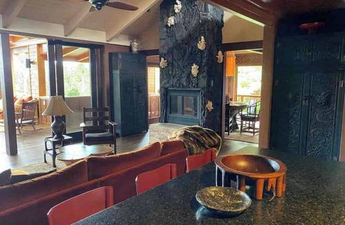 Kailua-Kona House | Cloud 9, Hawaiian Forest Retreat Get away from it all, but close to everything.
