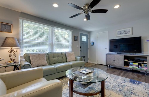 Niantic House | Coastal Getaway w/Porch, 2 Mi to Niantic Beach!