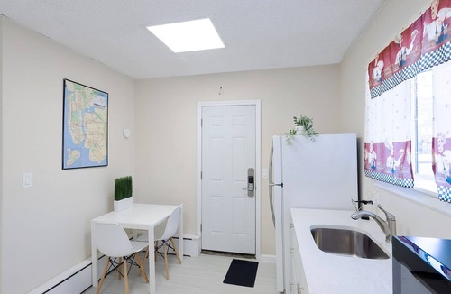 Queens Apartment | Comfortable 2-bedroom with Patio and Free Parking near Main St!