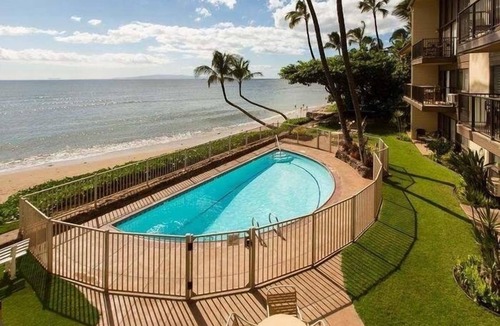 Maalaea Condo | Cool 1BD Entire Condo On The Beach in Maalaea Harbor