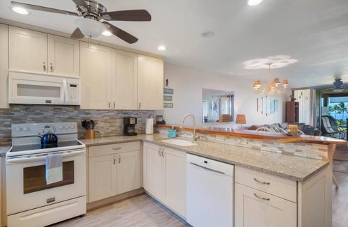 Keauhou Condo | Country Club Villasn 141 - Keauhou Golf Course Condo w/Ocean Views & Lanai