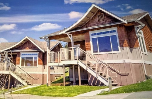 Deer Harbor Apartment | Cozy 1-bedroom apartment with AC in beautiful Deer Harbor