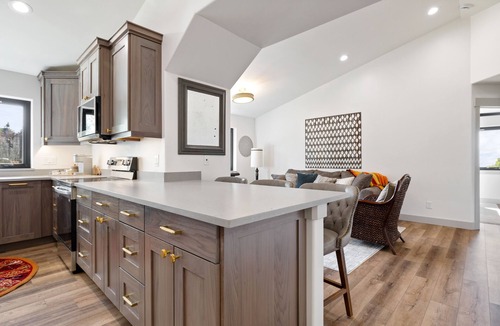 Cottonwood Heights Apartment | Cozy Apartment about a mile from Big Cottonwood Canyon