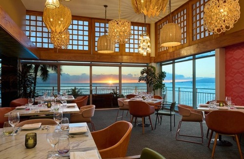 Diamond Head - Kapahulu - St. Louis Hotel | Diamond Head View King | Kaimana Beach Hotel | Scenic Room with a View