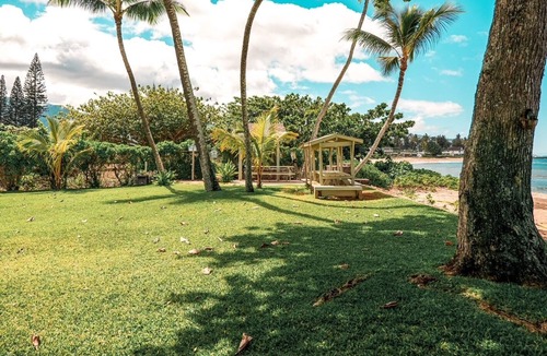Waialee Condo | DIRECT SANDY BEACHFRONT just steps away fr the patio.Ground Fl.condo 1bed2ba2pkg
