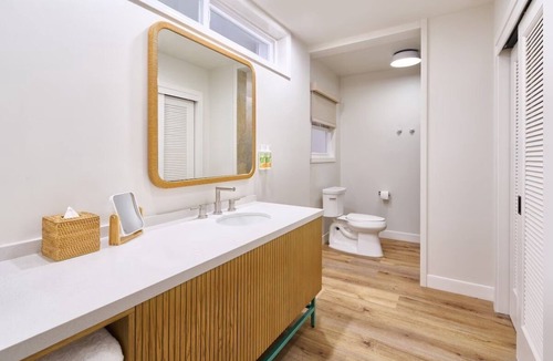 Lahaina Hotel | Dive Into Your Summer Vacation! Garden View, Outdoor Pool, Beachfront